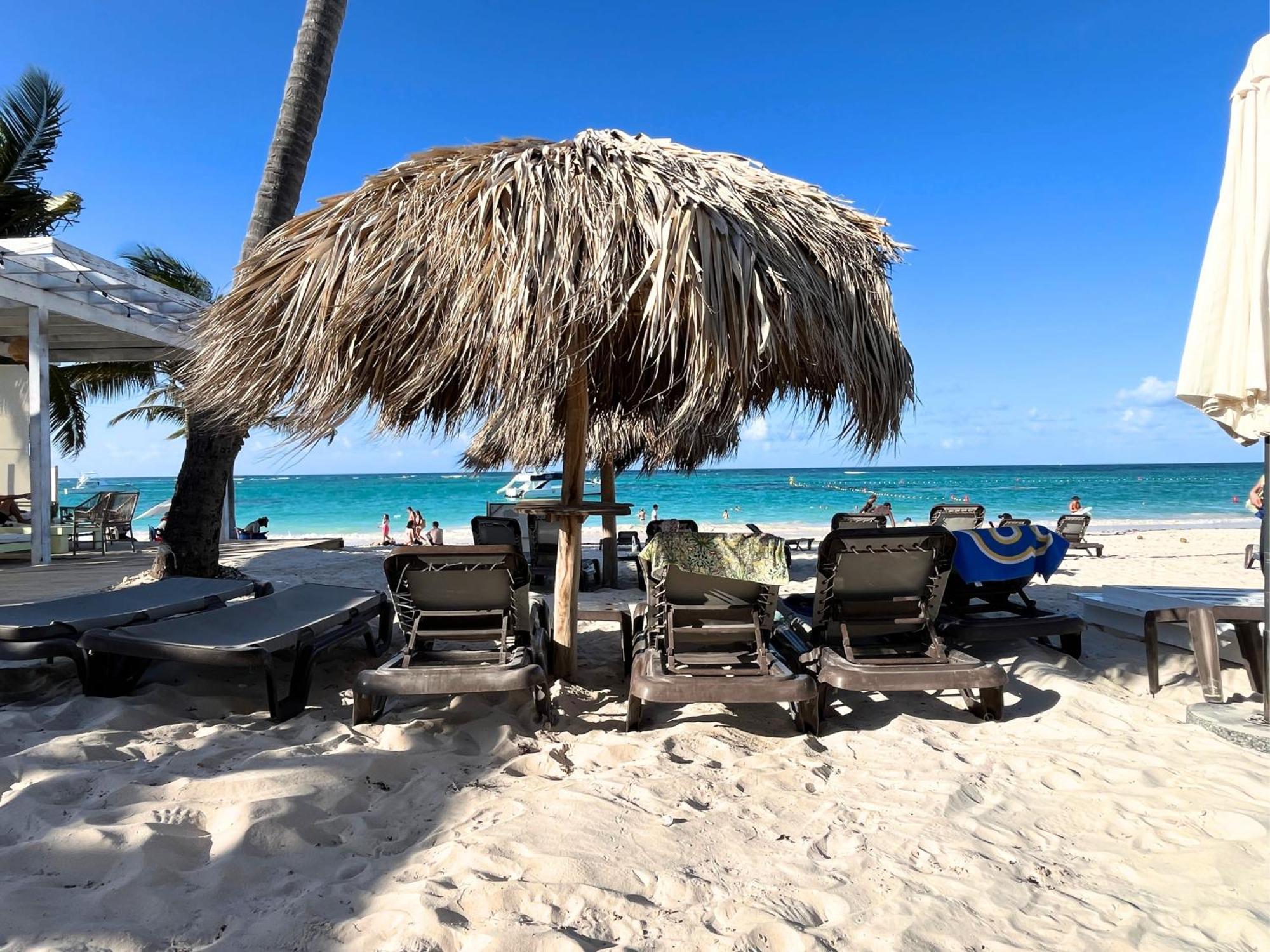 Beachfront - Private Access *