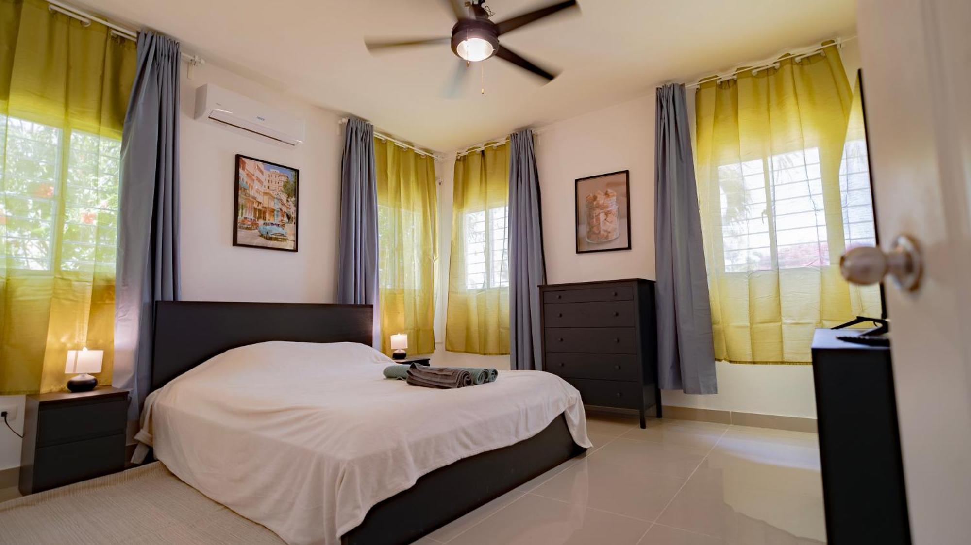 Caribbean Tropical - Free Electricity Included Villa *