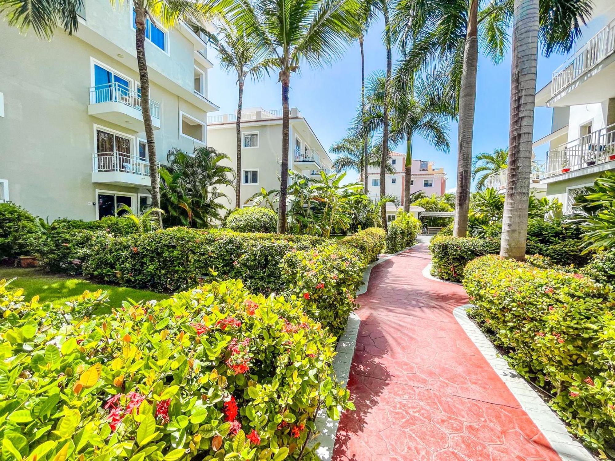 Hotel Tropical Adventure Sol Caribe Pool Club & Punta Cana