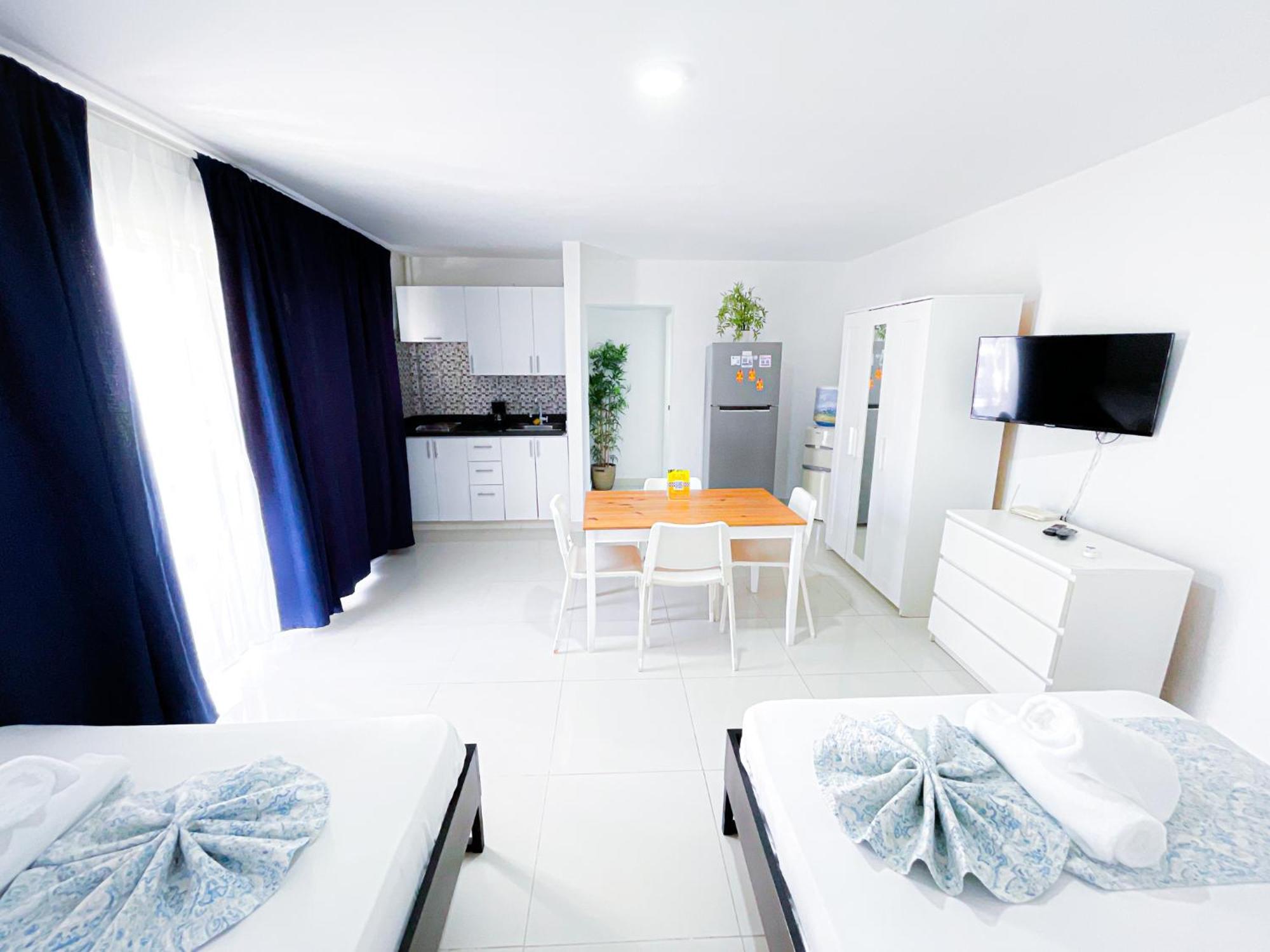 Hotel Tropical Fiesta Pool Near Bavaro Club & 5*