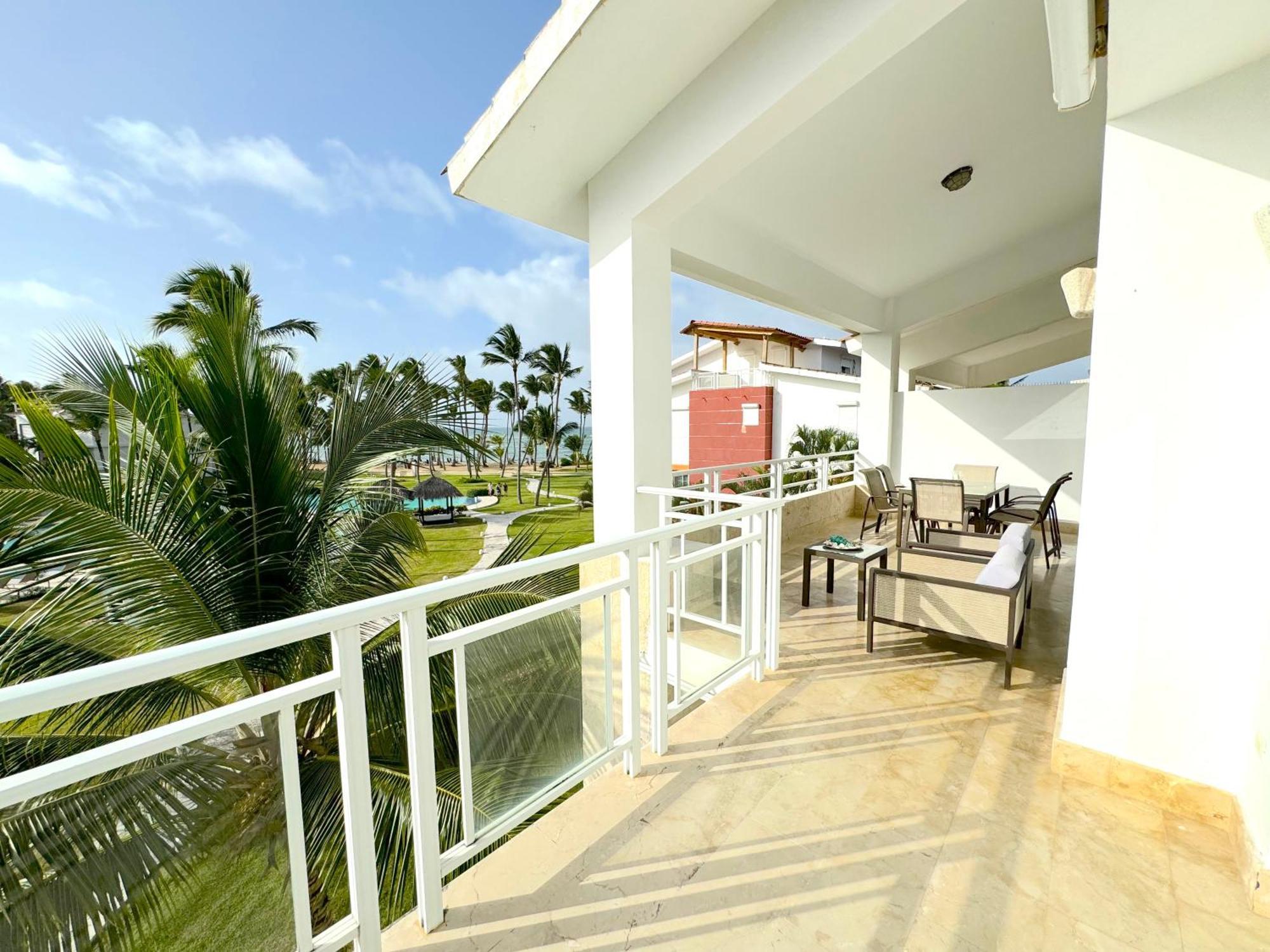 Apartamento Front By Playa Palmera Punta Cana