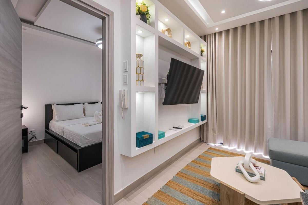 Modern Apartment, On-site Pool Apartamento *