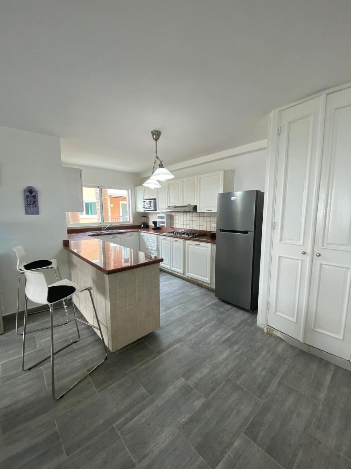 Apartamento Tranquil 3 Bedroom - Pool & Private Access