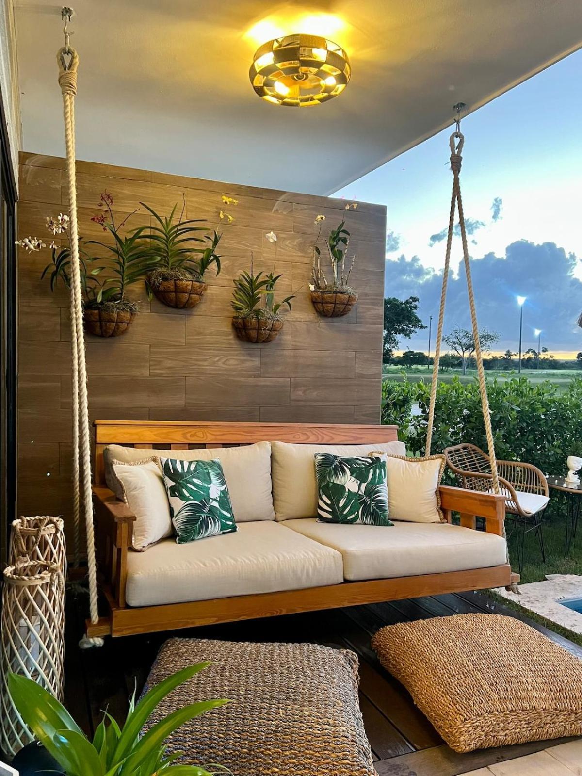 Golf And Jacuzzi Apartment, Minimum 2 Nights *