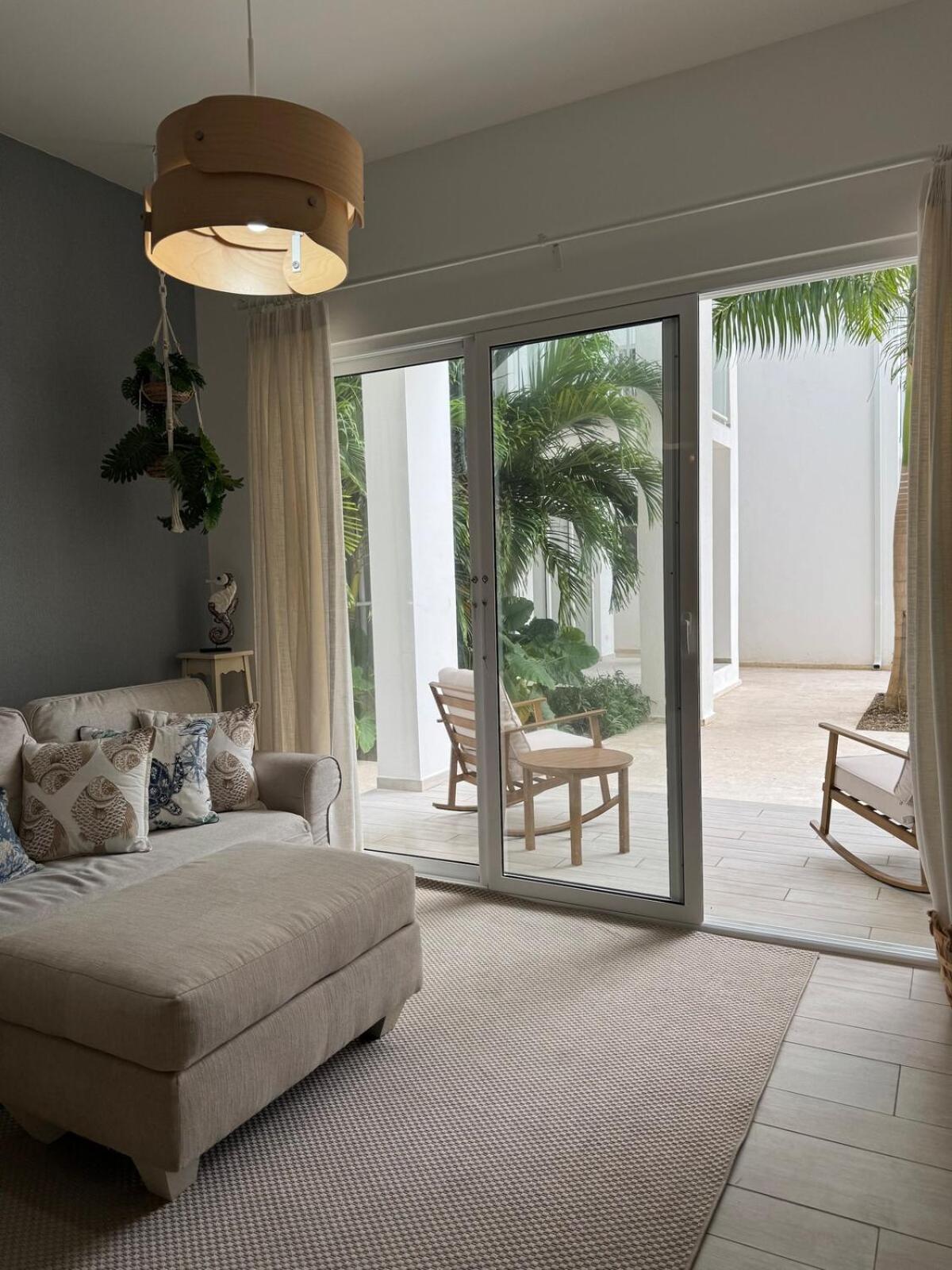 Relax In Cana Pearl,