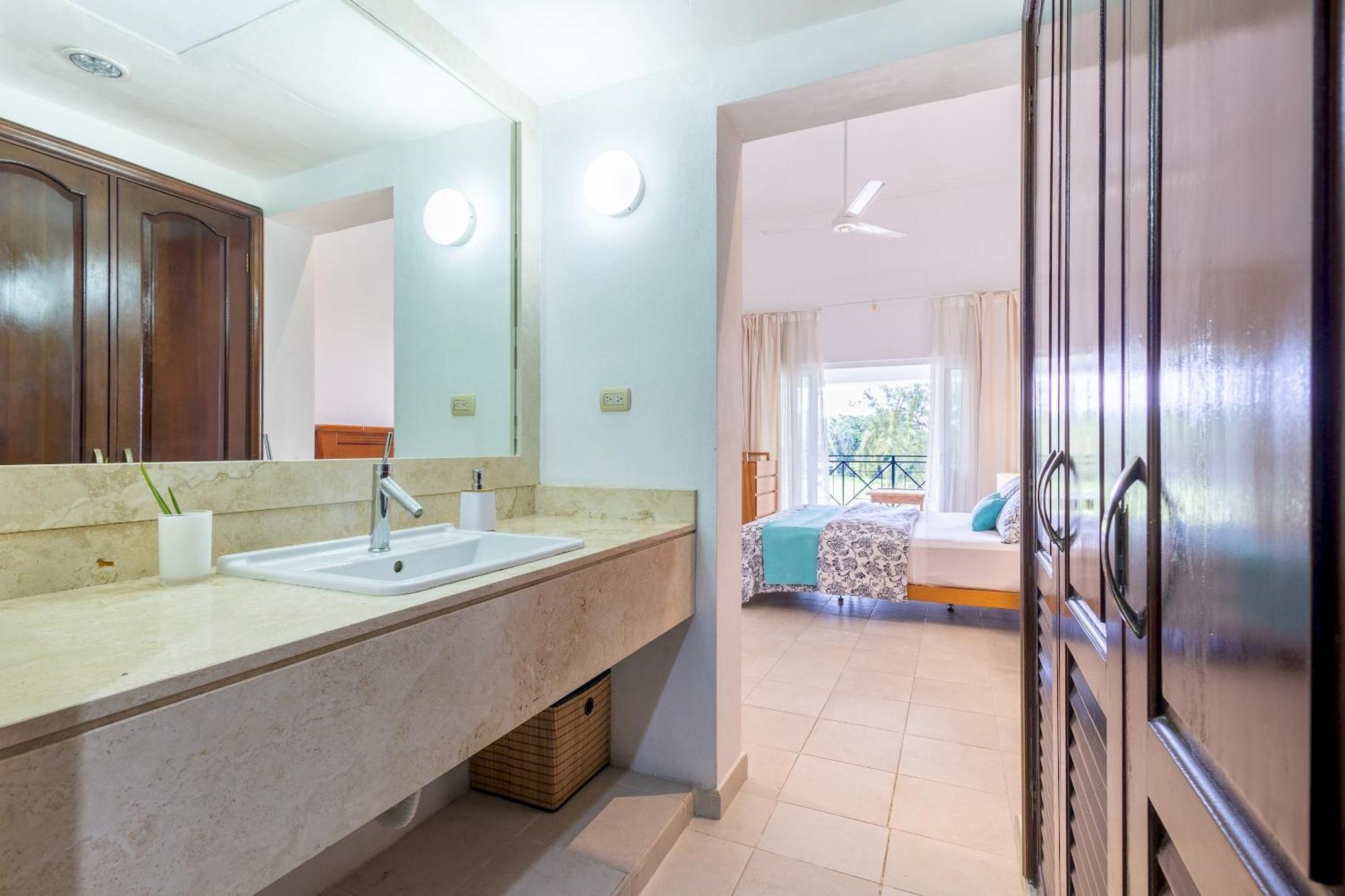 Private & Luxury Cocotal In Gated & Secured Community Apartamento *