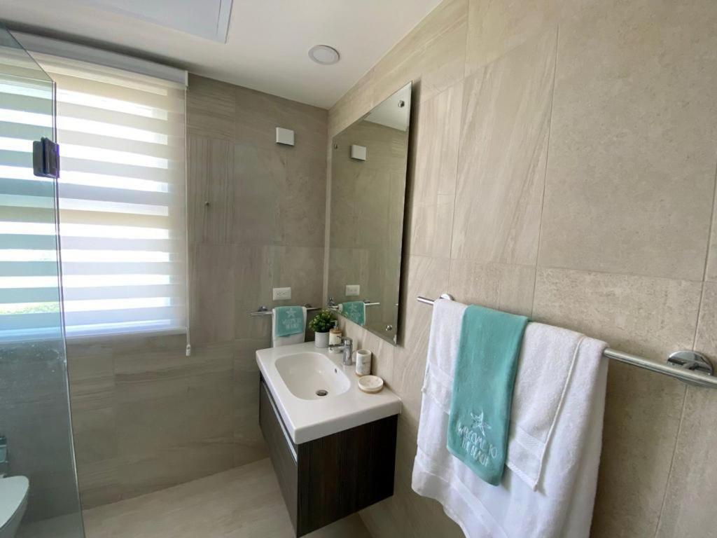 New Modern 2bdr In Cocotal Golf Apartamento Punta Cana