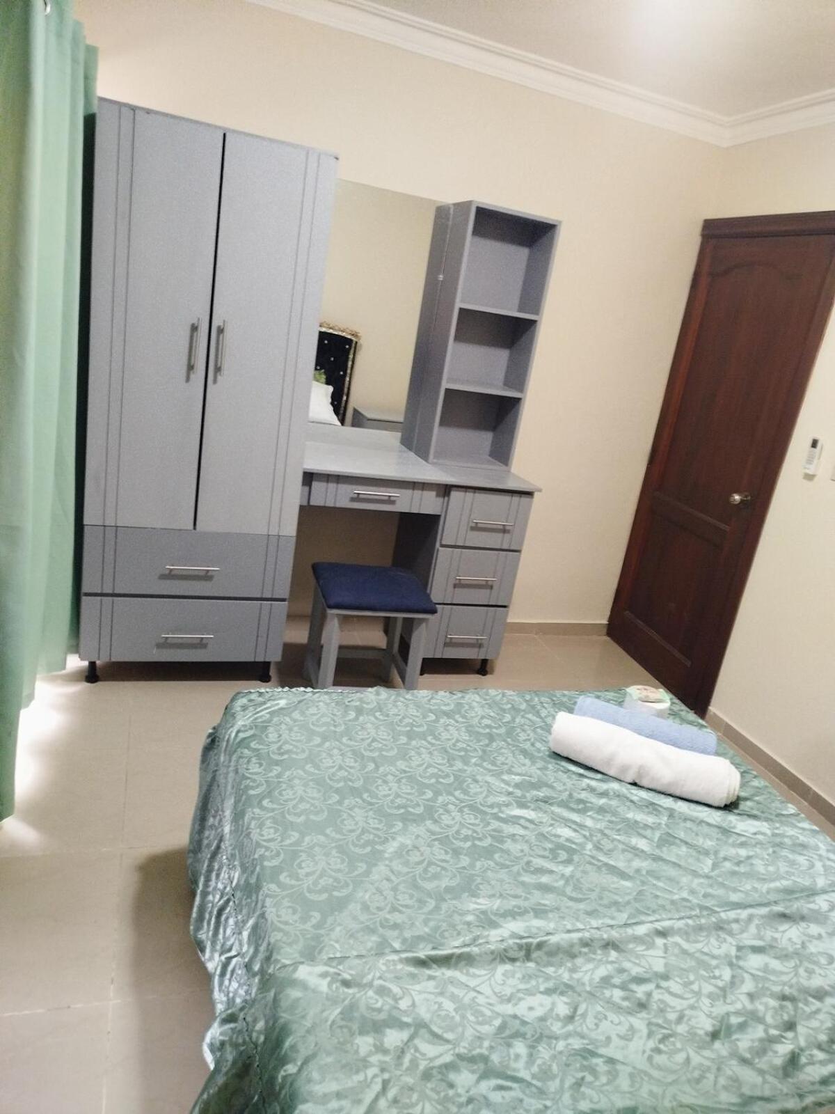 Nickerly & Jhova Share Apartamento *