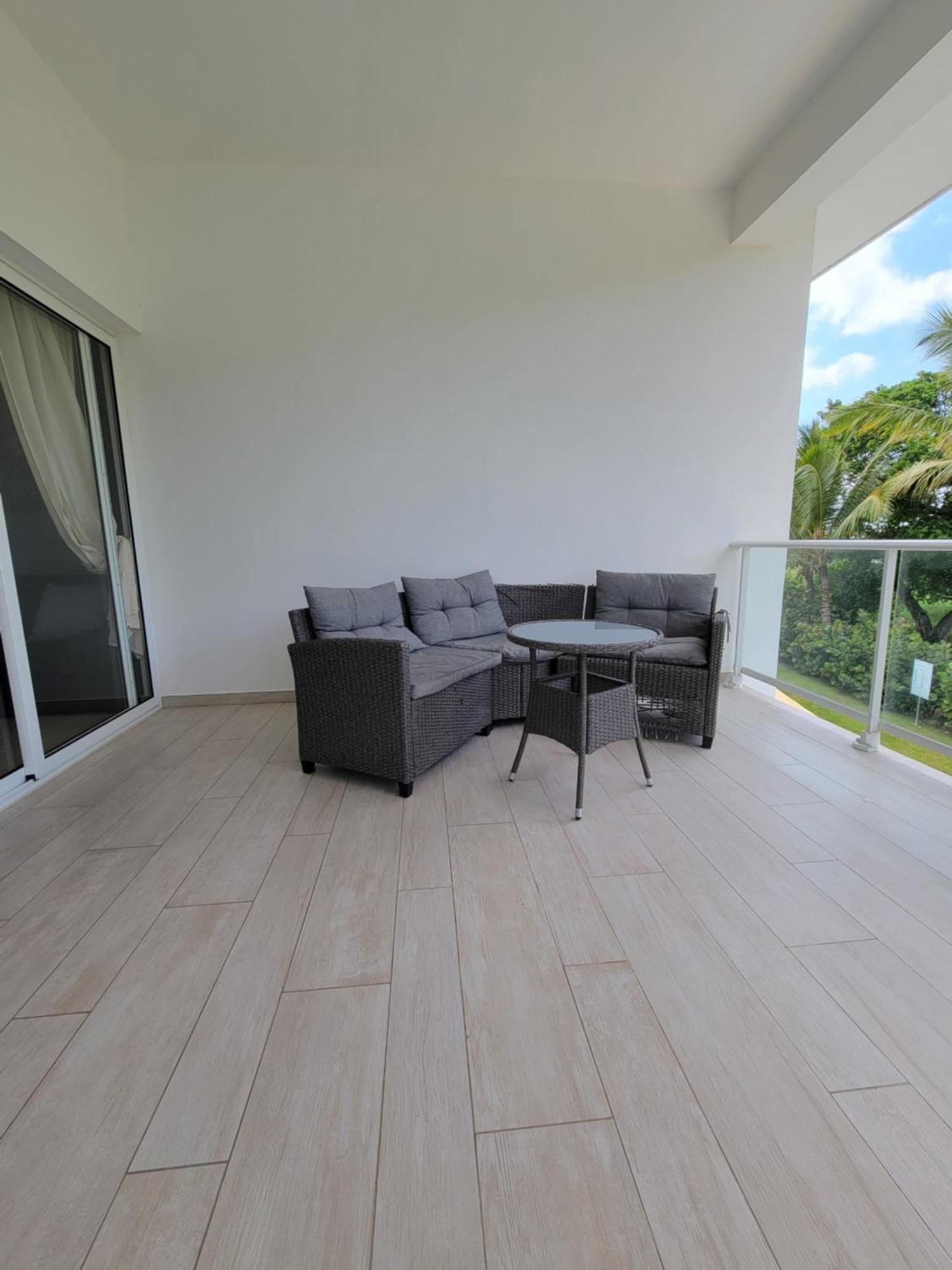 Modern 2bdr - Pool & Golf View Apartamento *