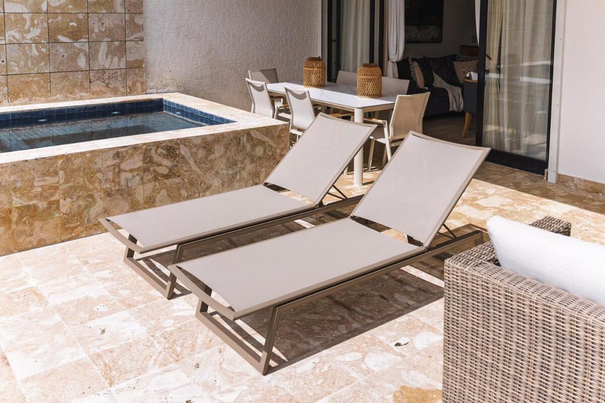 Beachfront With Hot Tub Apartamento