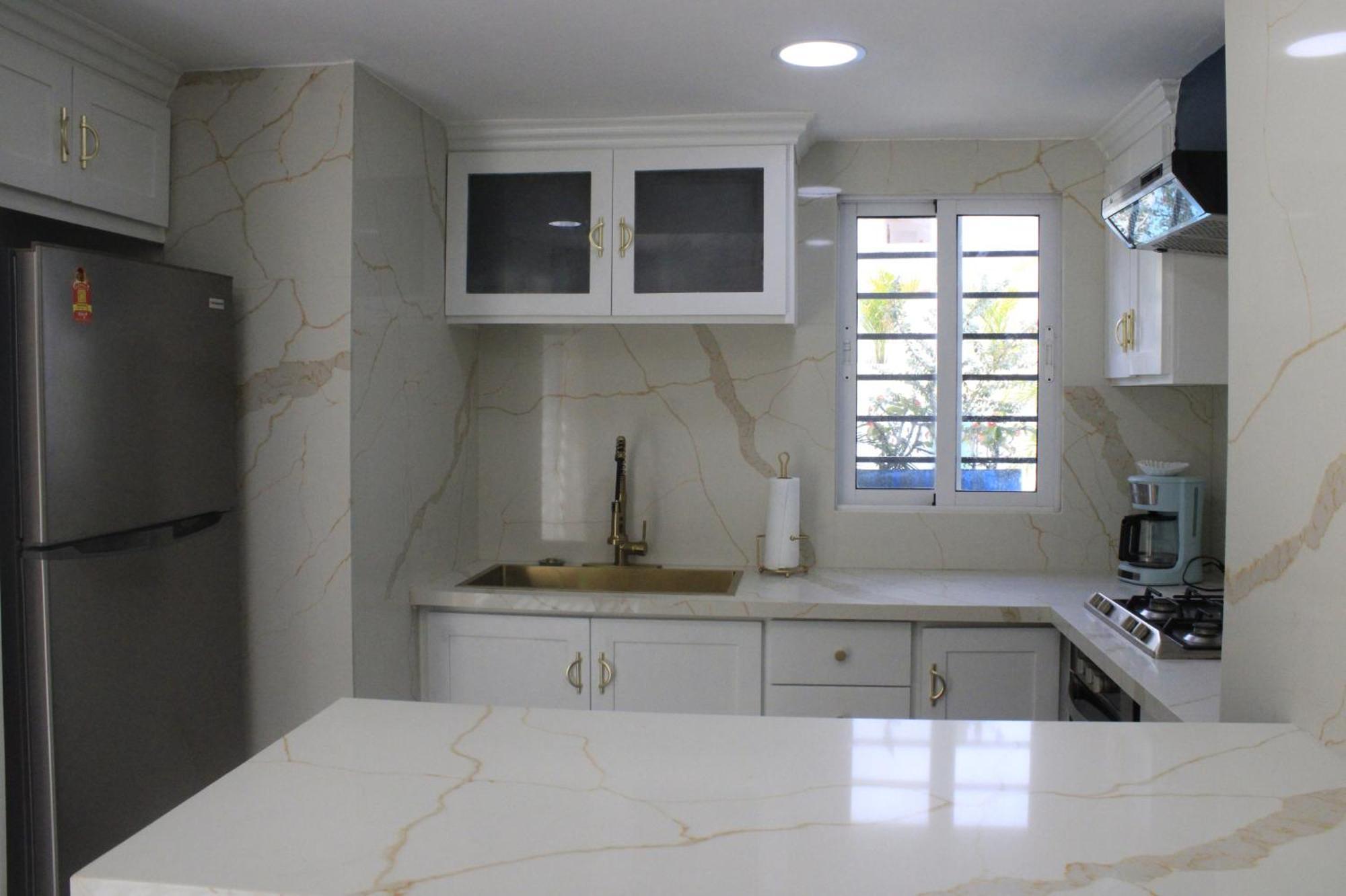 Private Pool, With Access To Club, Vsandra, 2br Apartamento