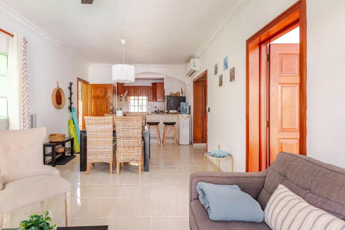 Spacious 2 Bedroom With Pool Close To *