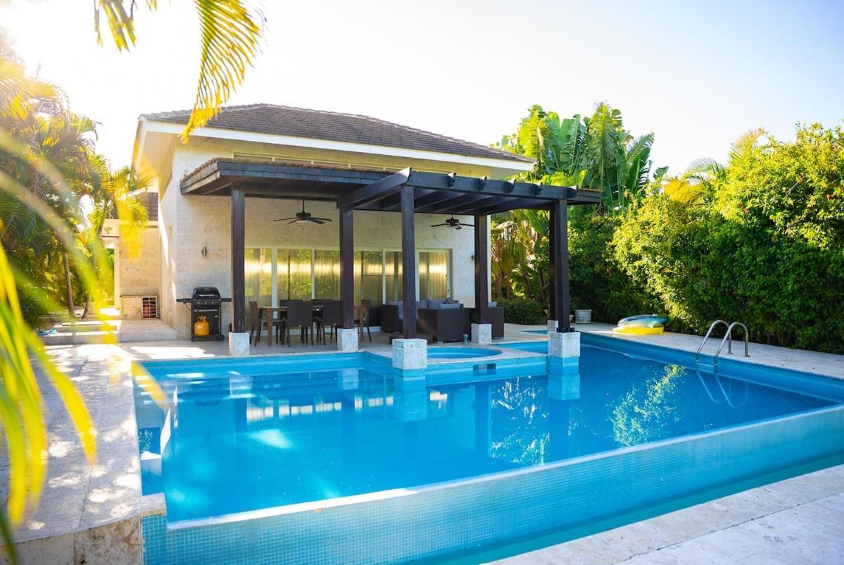 Villa Private With Pool & Golf View