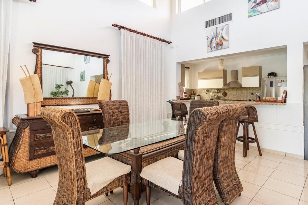 Private With Pool & Golf View Villa
