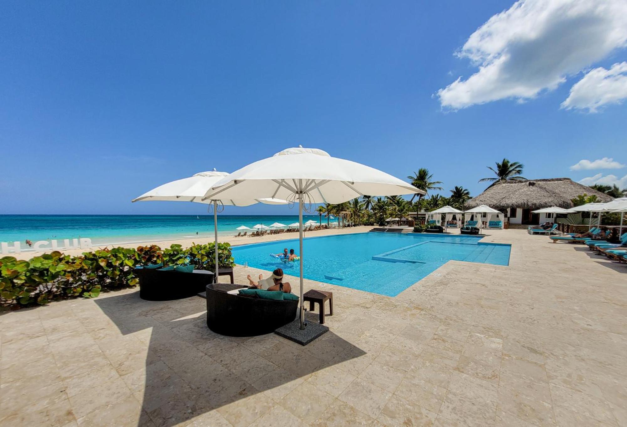Cana Rock Star Apartahotel Punta Cana