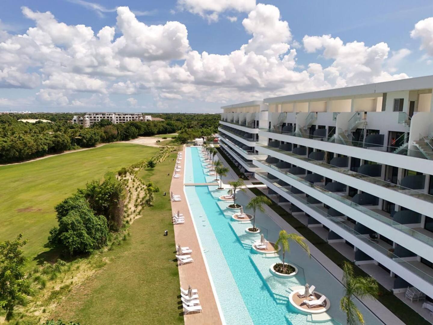Cana Rock Star Apartahotel *