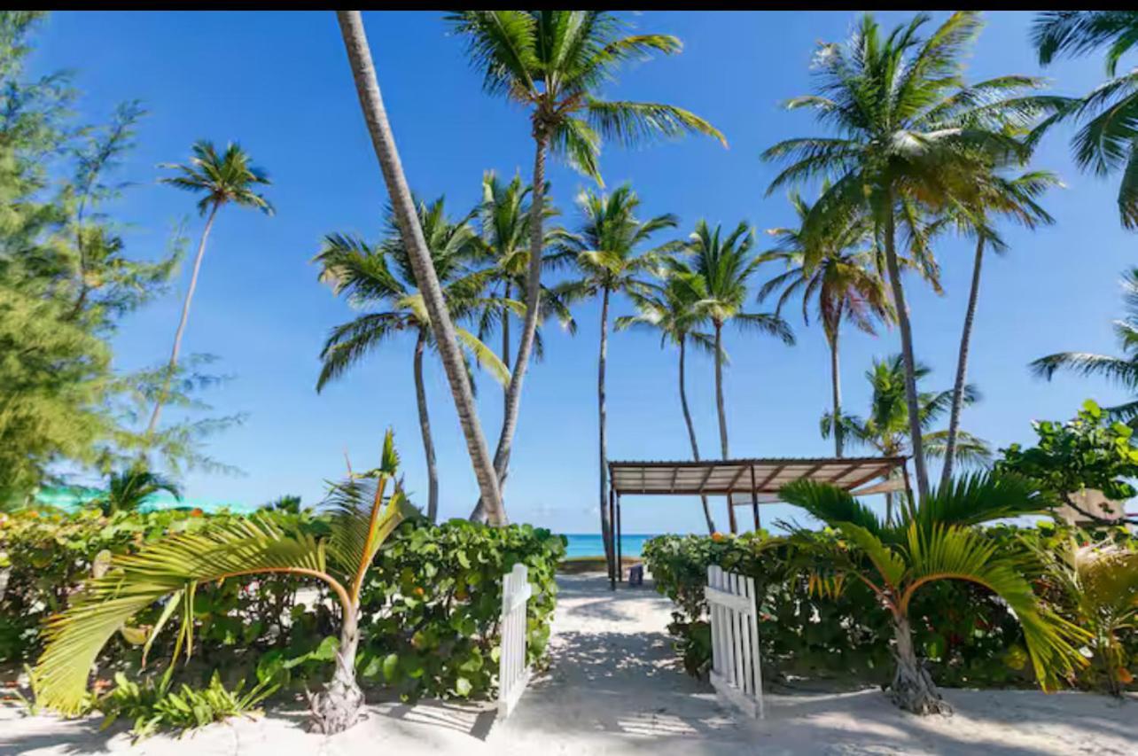 Frente A La Playa Apartamento *