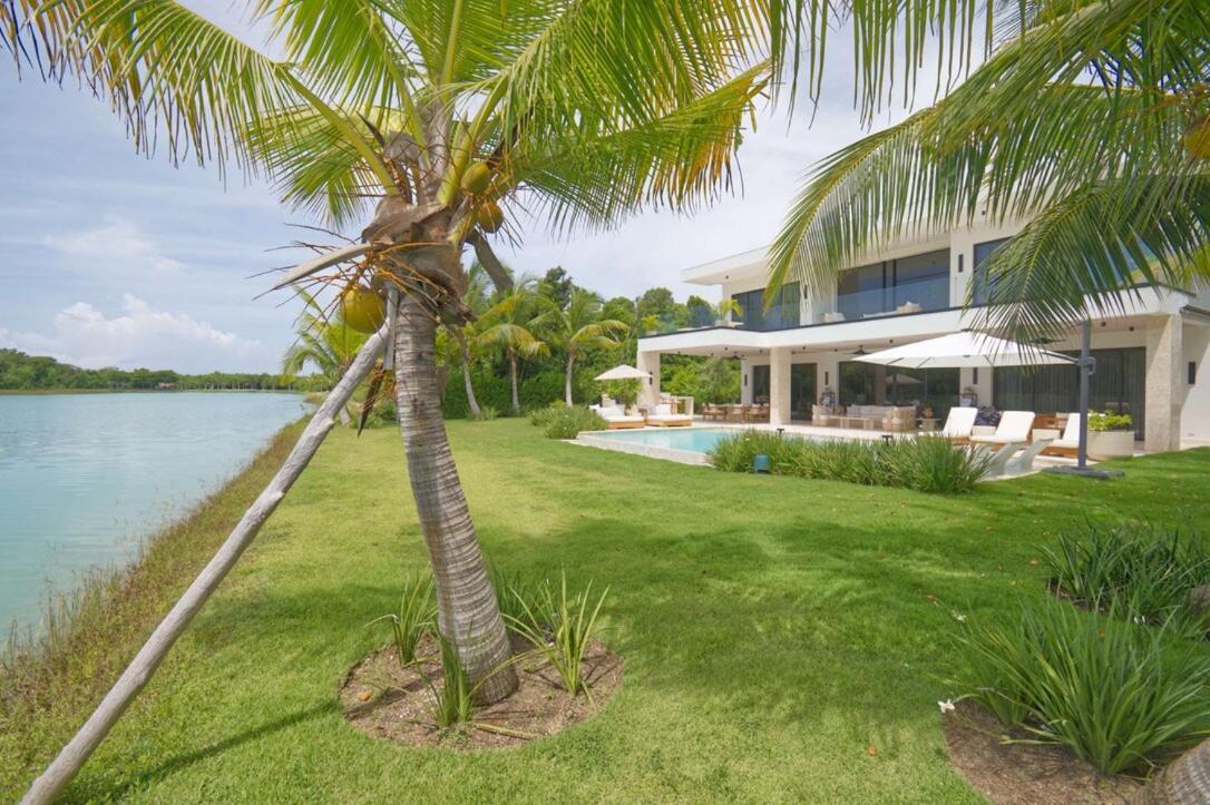Holiday home Modern With Staff In Golf N