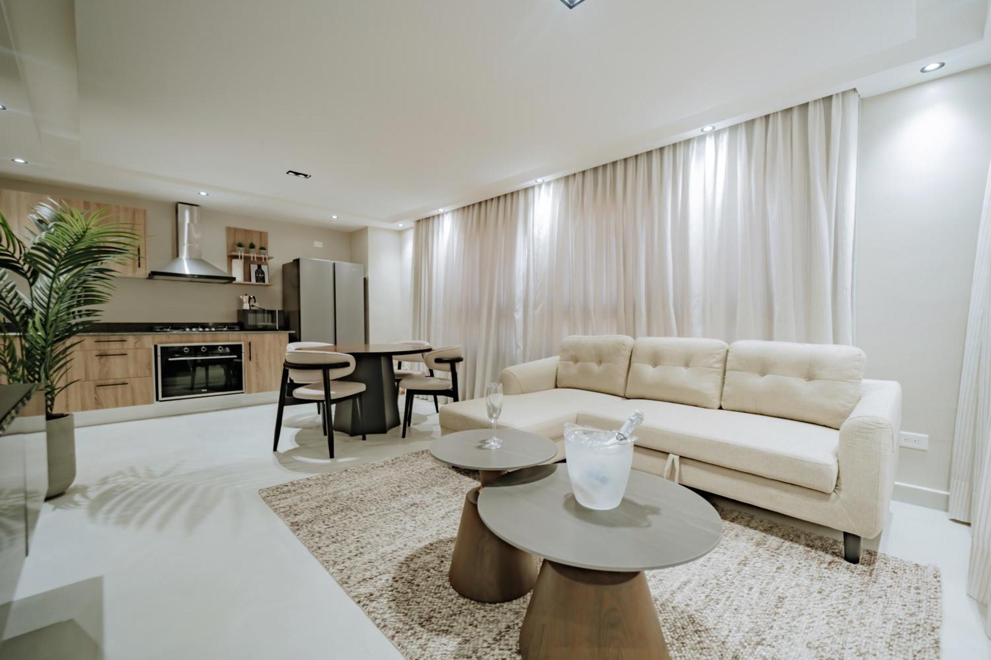 2 Bedroom Cozy 3 Minutes To Downtown *