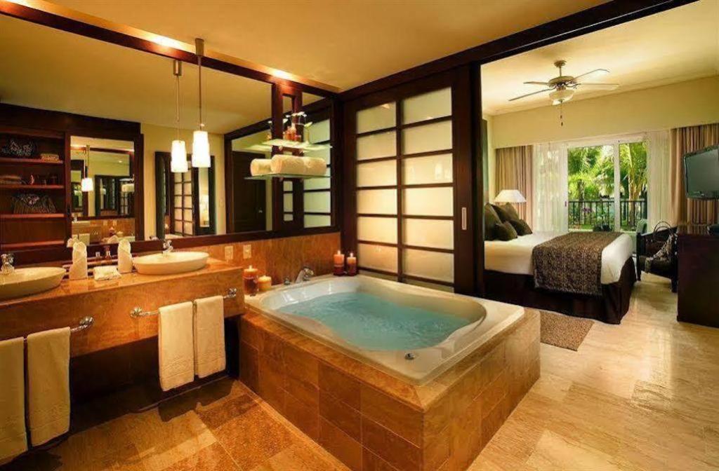 Paradisus