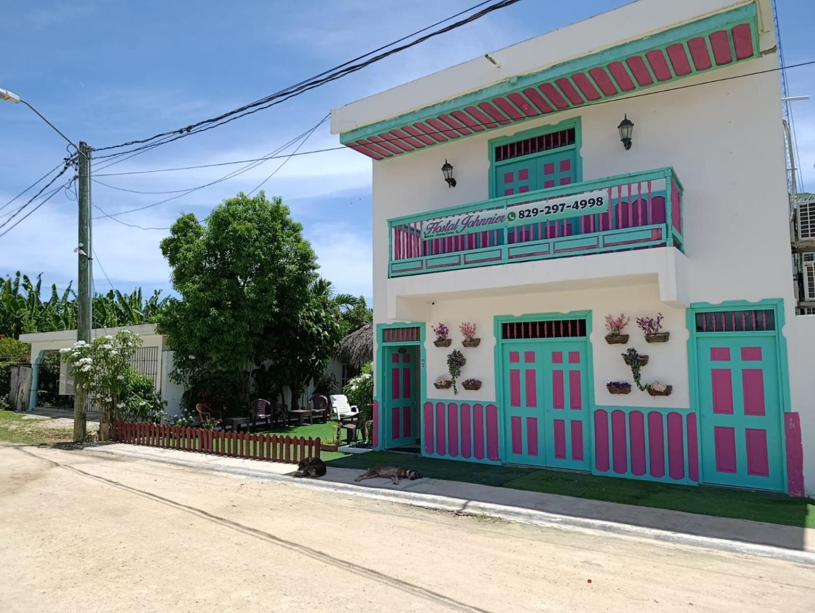 Johnnier Macao Punta Cana
