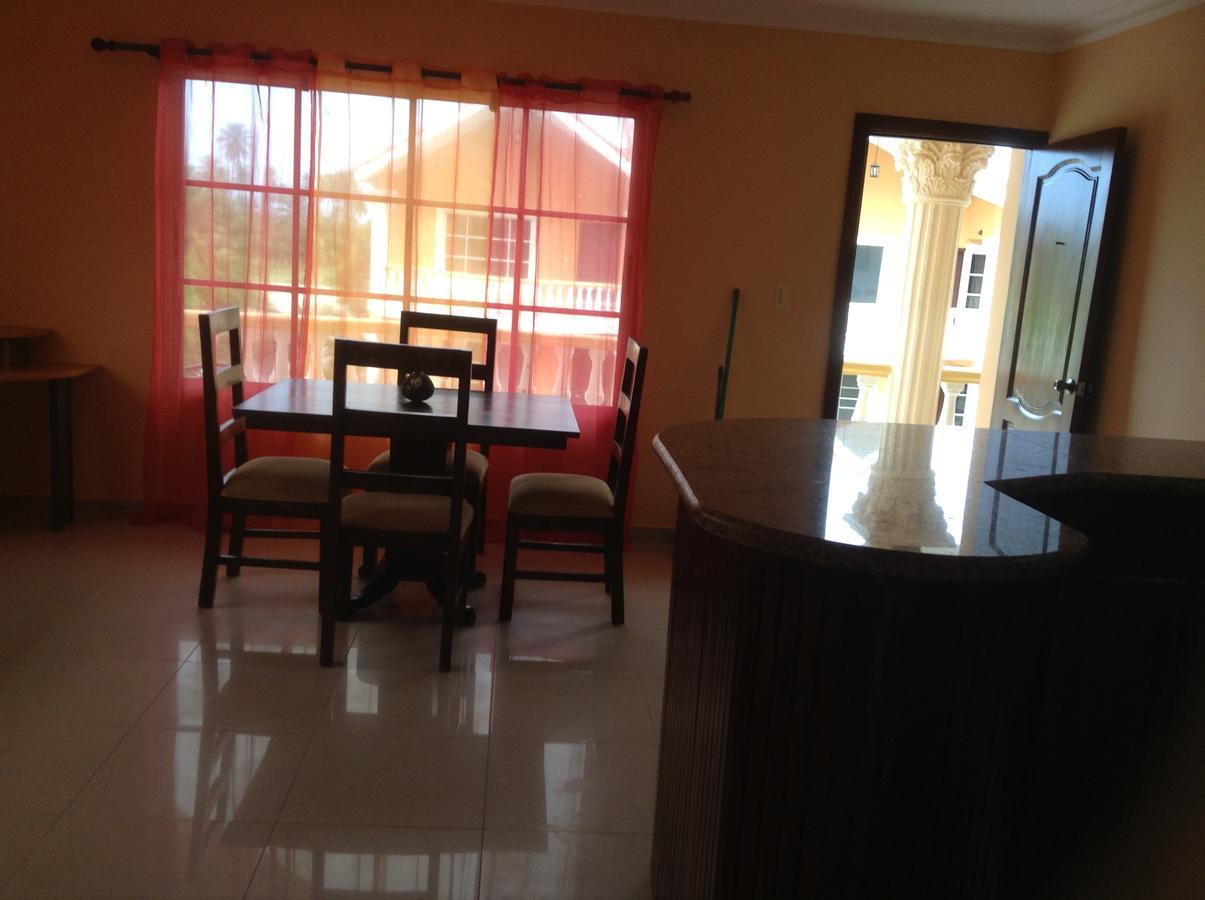 White Sands Shared Bed and breakfast