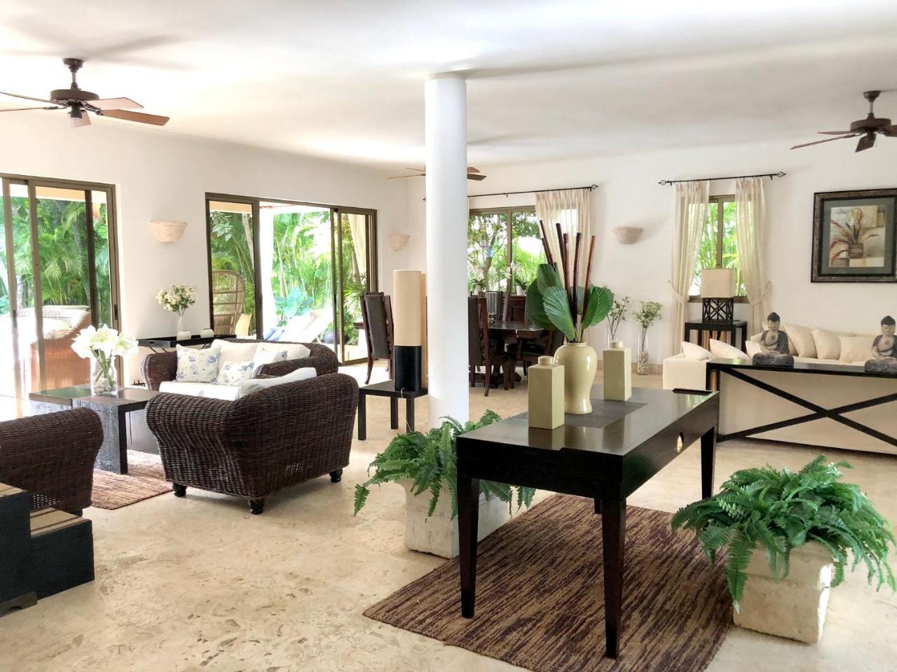 Villa Chalet Calle Los Cocos *