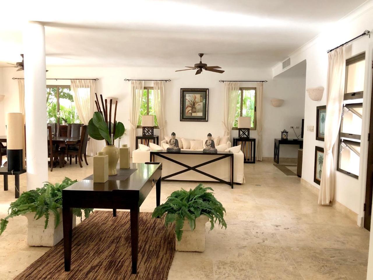 Villa Chalet Calle Los Cocos *