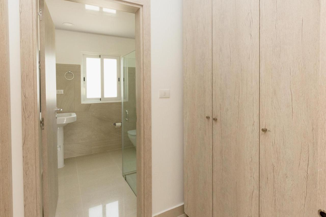 Сasa de vacaciones Cocotal Lake Village B102 - Golf Gated Community, Free Wi-fi Punta Cana