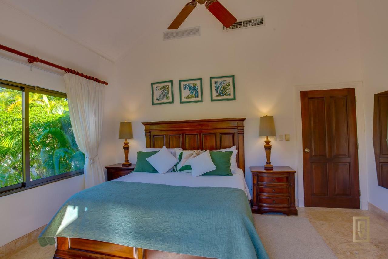 Chalet Calle Los Cocos *