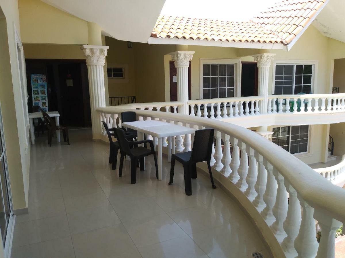 Bed and breakfast Mel Bavaro Beach, Share *