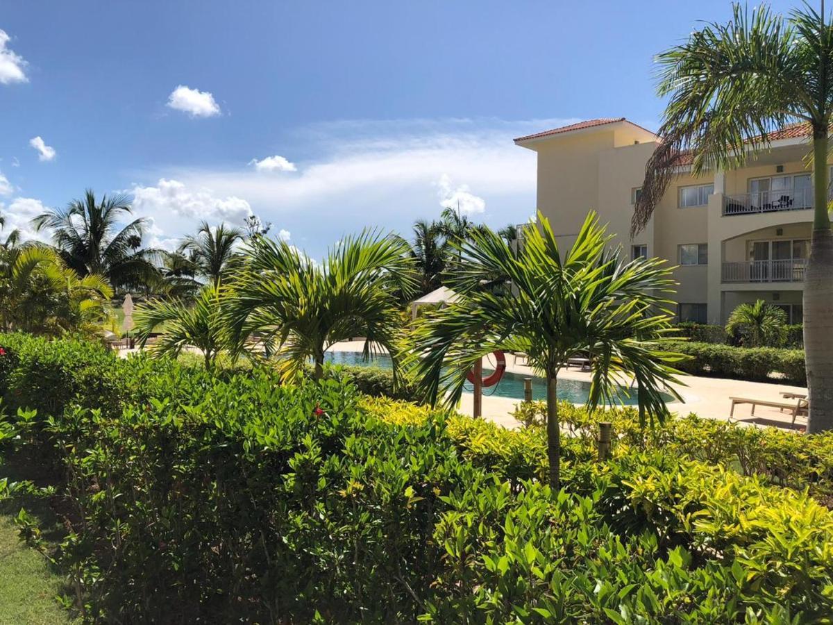 Beautiful One Bedroom Unit With Pool And Club In A Golf Project Apartamento