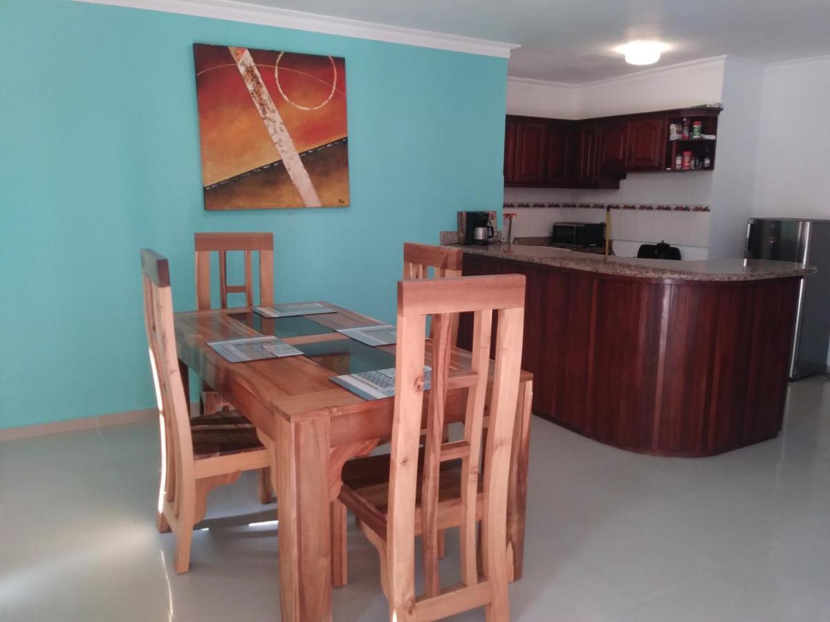 Bed and breakfast Mel Bavaro Beach, Share *