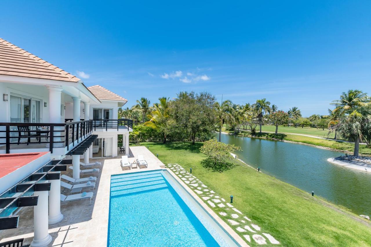 Pool View With Jacuzzi & Chef At Cocotal Golf & Country Club
