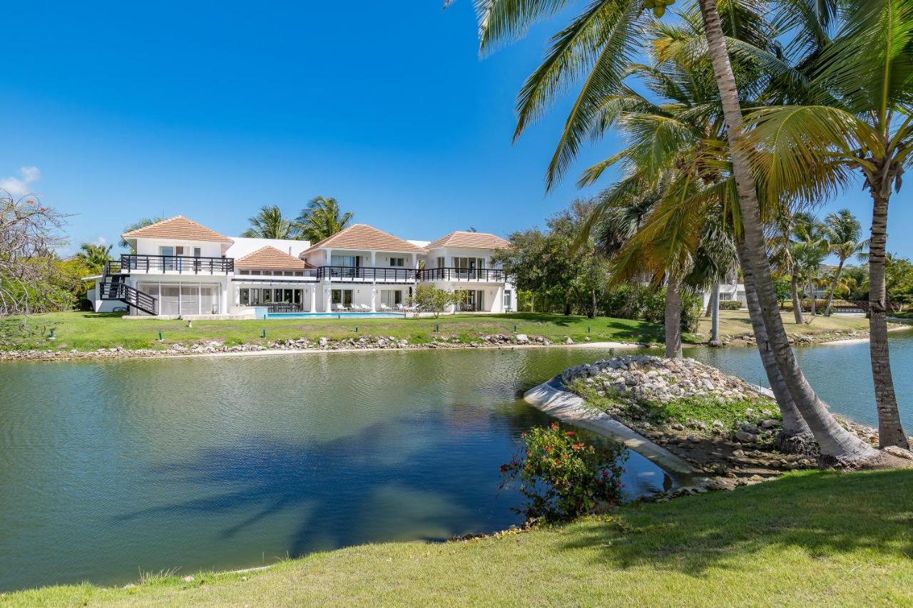 Pool View With Jacuzzi & Chef At Cocotal Golf & Country Club * Punta Cana