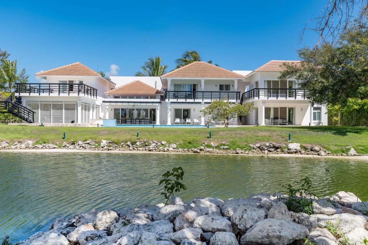 Villa Pool View With Jacuzzi & Chef At Cocotal Golf & Country Club Punta Cana