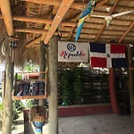 Sol Caribe Suites & Studios - Beach Club And Pool
