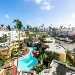 Olas de Puntacana Rooftop pool