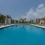 Vista A La Piscina Apartamento De 2 Habitaciones