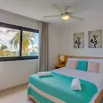Stylish And Spacious Penthouse With Bbq And Picuzi