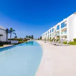Relaxing And Peaceful 2 Bedroom At Hard Rock