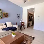 Paseo Playa Coral B-202