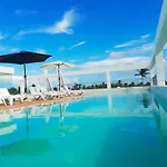 Coral Suites Deluxe Playa Los Corales