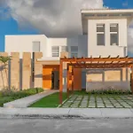 Vista Cana Relaxing House With Private Garden