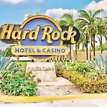 Cana Rock Star-Two Apartments Very Close-Ground Floor Direct Access To The Pool
