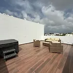 Nok Unique 2Br Apartment By Vistacana Rentals