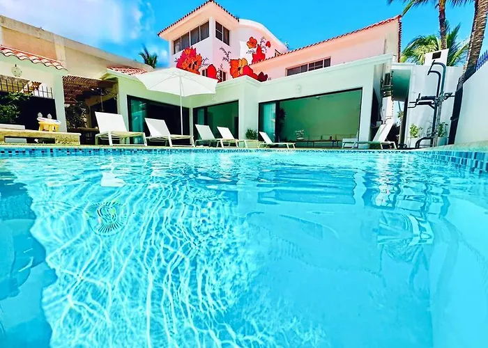 Punta Cana Villa-Pool-Bavaro Beach- Maid