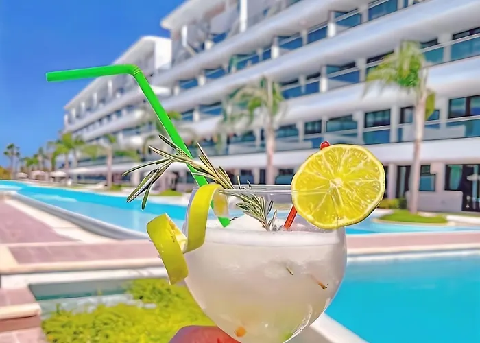 Cana Rock Star-Two Apartments Very Close-Ground Floor Direct Access To The Pool