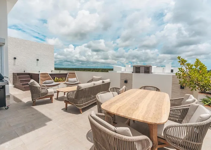 Apartment With 3 Bedrooms In Las Canas