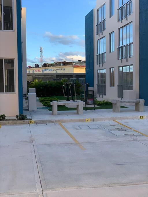 Lovely 3 Bedroom Near Downtown And Foodies Apartamento